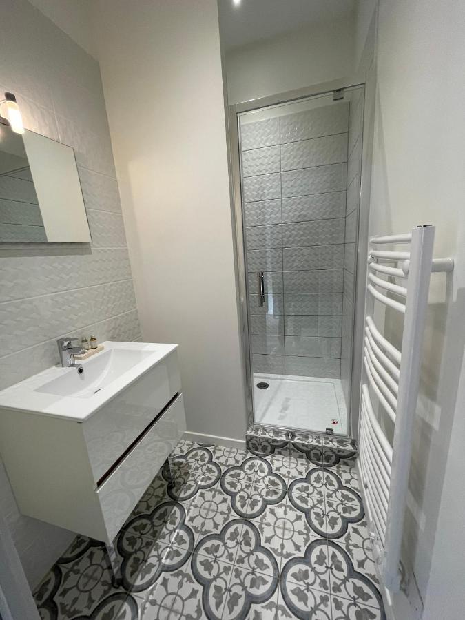 בורדו Superbes Studios De Charme, Lumineux Et Climatises En Plein Centre מראה חיצוני תמונה